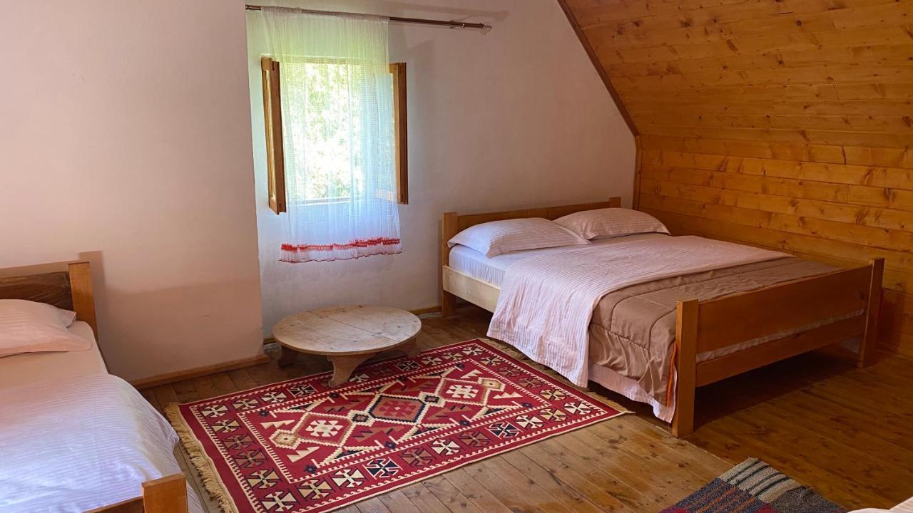 Bujtina Leke Gerla Hotell Theth Eksteriør bilde